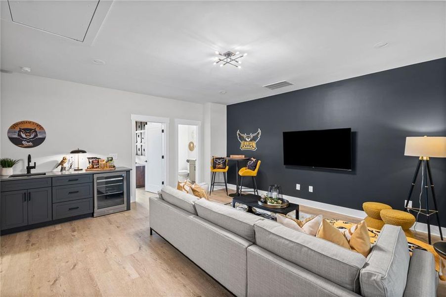 Furnished interior view inside a new home in Devin's Shire - A Kennesaw Tradition, Kennesaw (Image 33). Furnished interior view inside a new home in Devin's Shire - A Kennesaw Tradition, Kennesaw (Image 33).