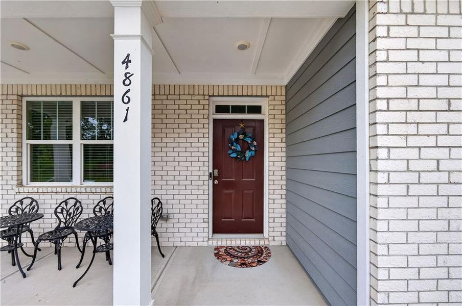 Exterior details and patio area of a home in Glen at Kensington, Lithia Springs (Image 3).
