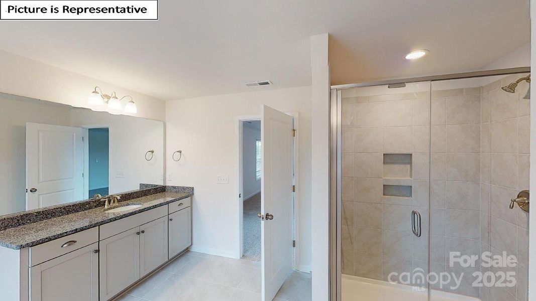 Spacious, unfurnished interior of a new home in Sylvan Creek, Denver (Image 10).