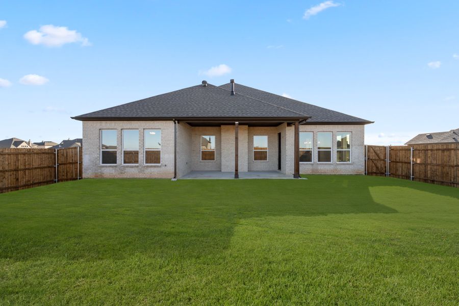 Exterior details and patio area of a home in Timberbrook, Justin (Image 4).