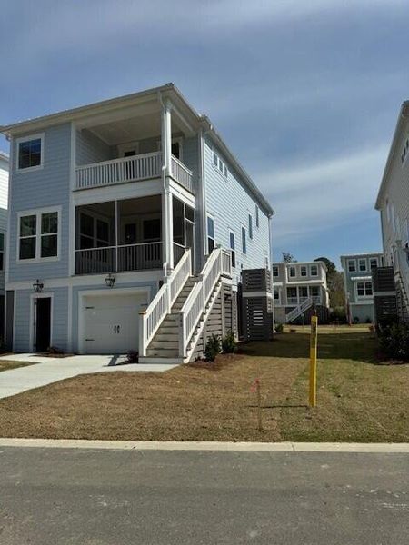 Exterior details and patio area of a home in Central Park, James Island (Image 22).