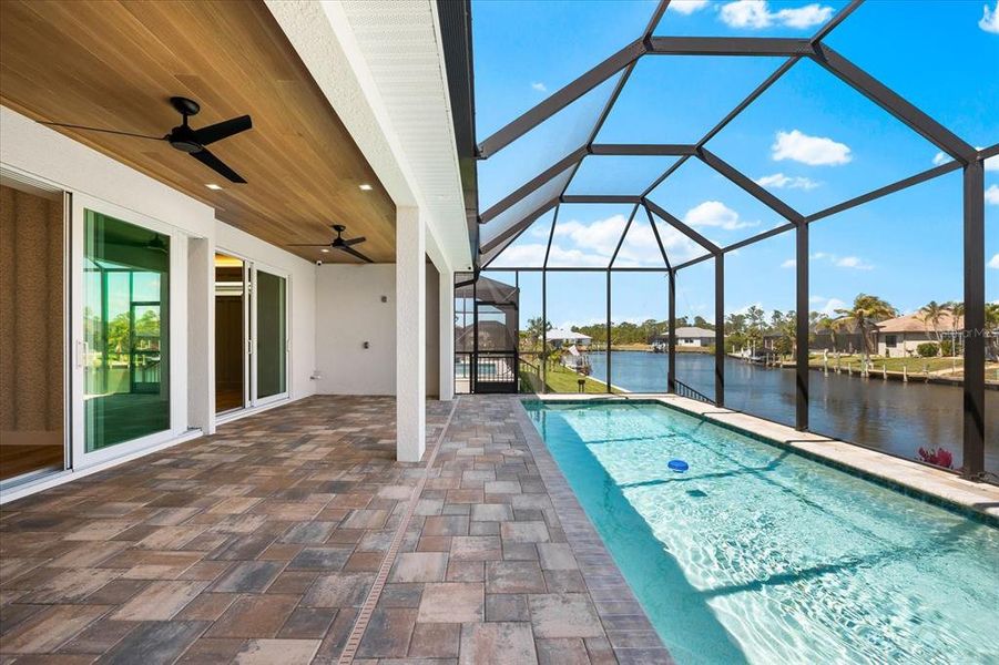 Exterior details and patio area of a home in , Port Charlotte (Image 19).