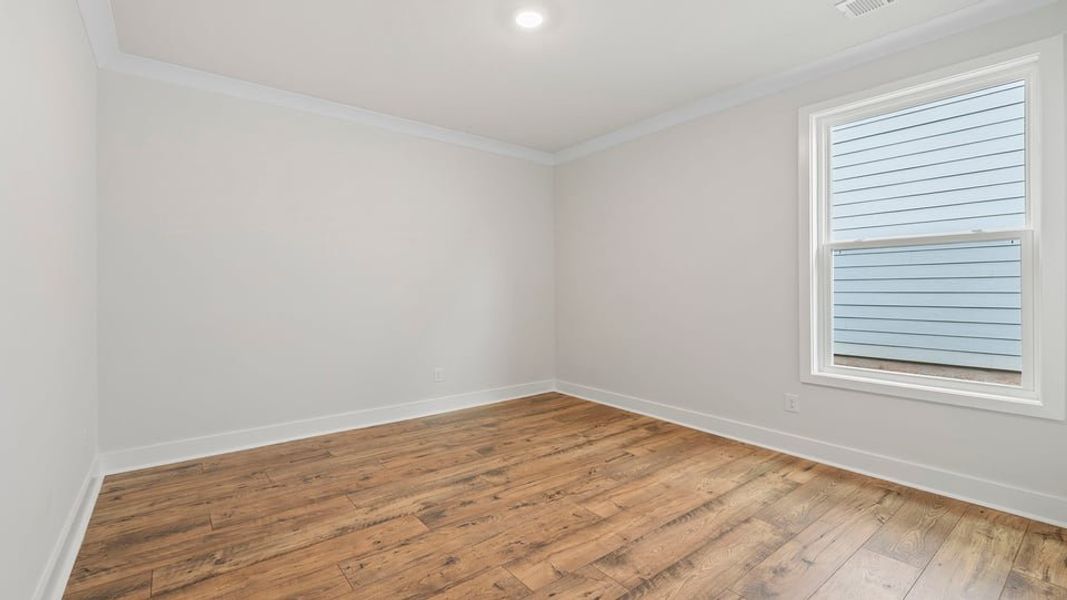 Representative unfurnished interior of a home built from the Robinson by D.R. Horton in Cottonwood Ridge, Piedmont (Image 33).
