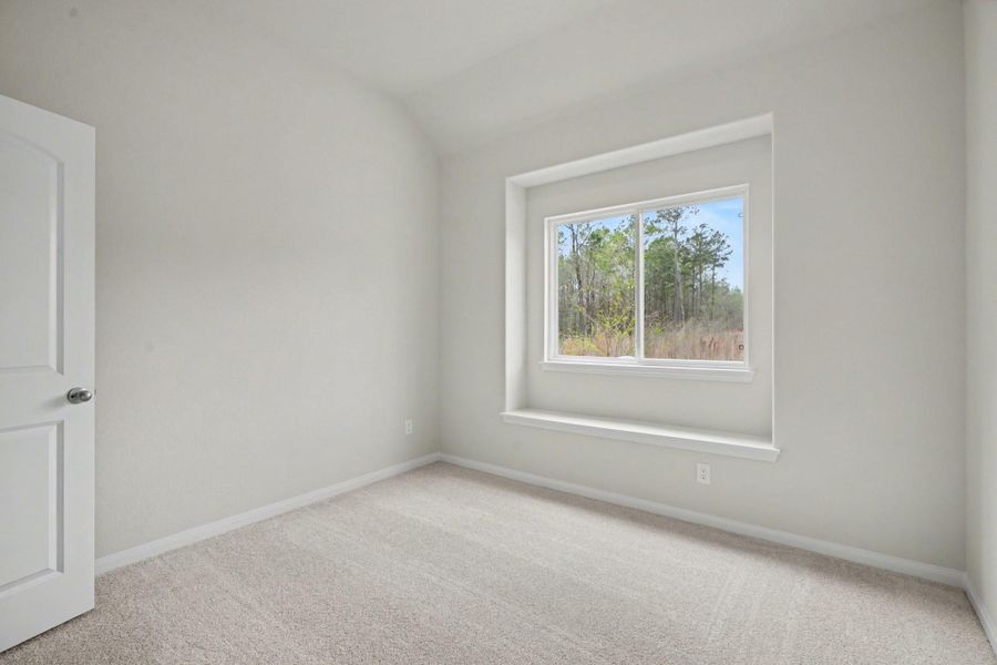 Spacious, unfurnished interior of a new home in Encino Estates, Dayton (Image 20).