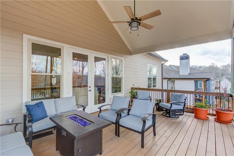 Exterior details and patio area of a home in , Gainesville (Image 23).