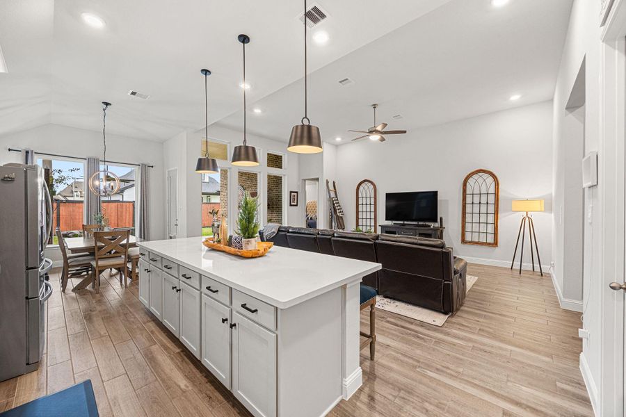 Furnished interior view inside a new home in , Tomball (Image 7).