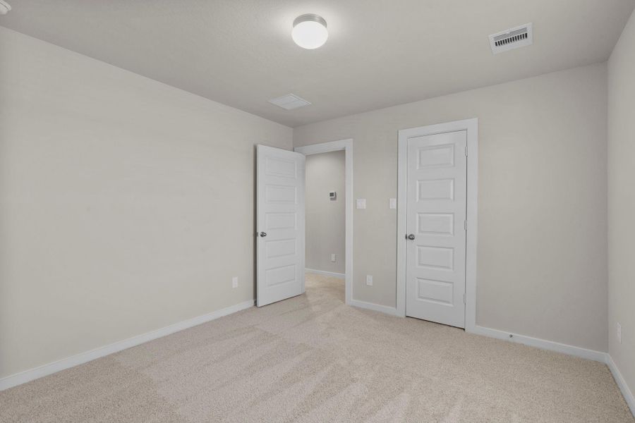 Spacious, unfurnished interior of a new home in , Houston (Image 14).