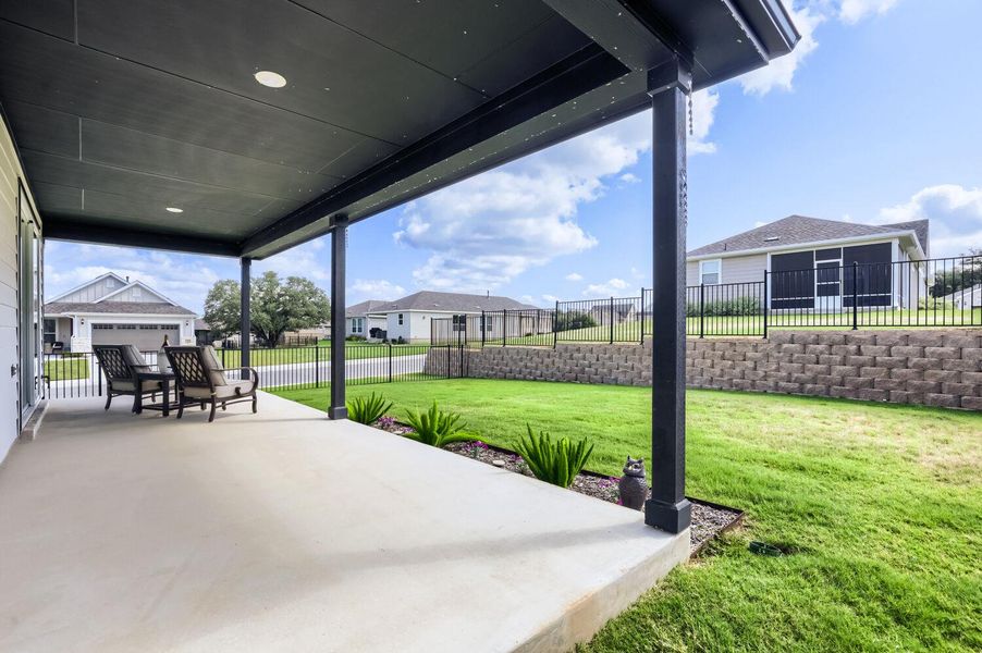Exterior details and patio area of a home in Sun City Texas, Georgetown (Image 19). Exterior details and patio area of a home in Sun City Texas, Georgetown (Image 19).