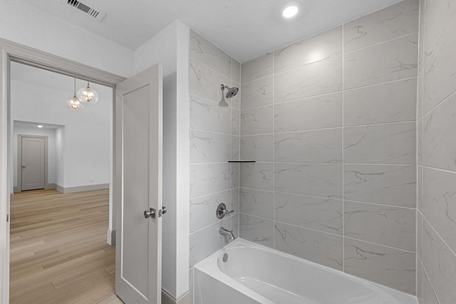 Additional secondary bedroom. Additional secondary bedroom.