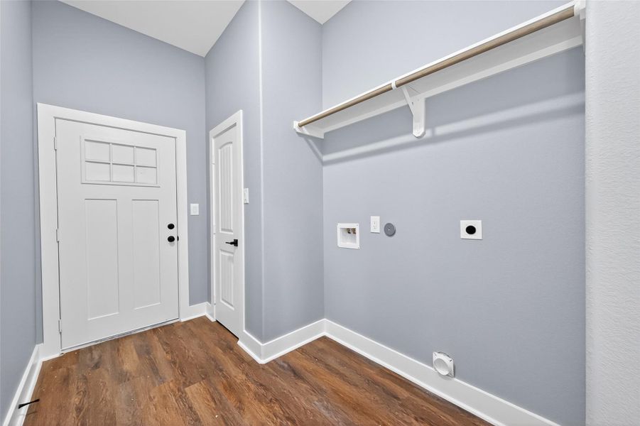 Launtry room area. Launtry room area.