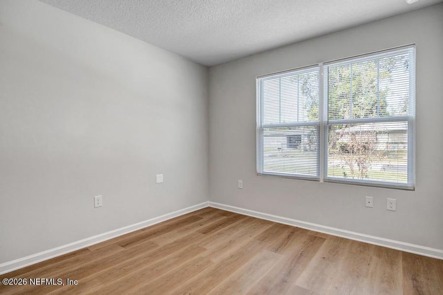 Spacious, unfurnished interior of a new home in , Jacksonville (Image 18).