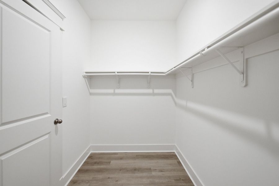 Spacious, unfurnished interior of a new home in Aden Woods, Fairview (Image 61).