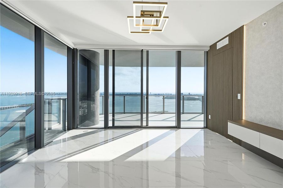 Image 49 of a home in .