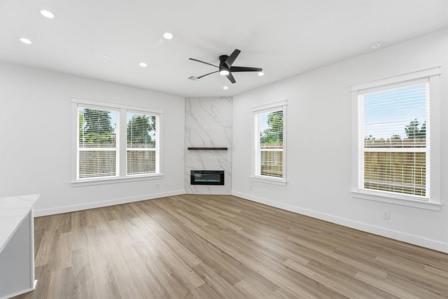 Spacious, unfurnished interior of a new home in , Houston (Image 21).