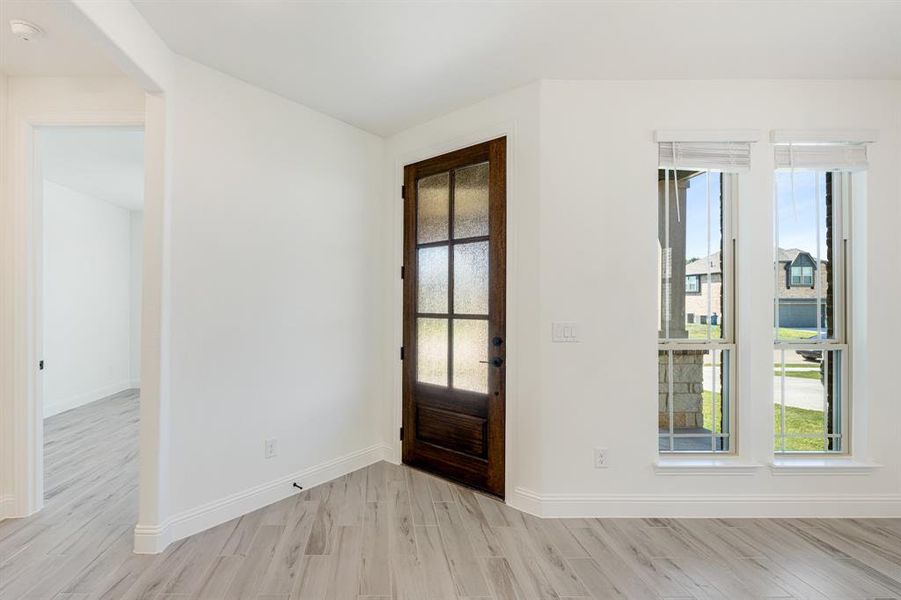 Spacious, unfurnished interior of a new home in Eagle Glen 50, Alvarado (Image 40).