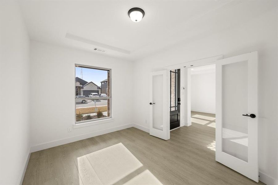 Spacious, unfurnished interior of a new home in Westside Preserve, Midlothian (Image 25).