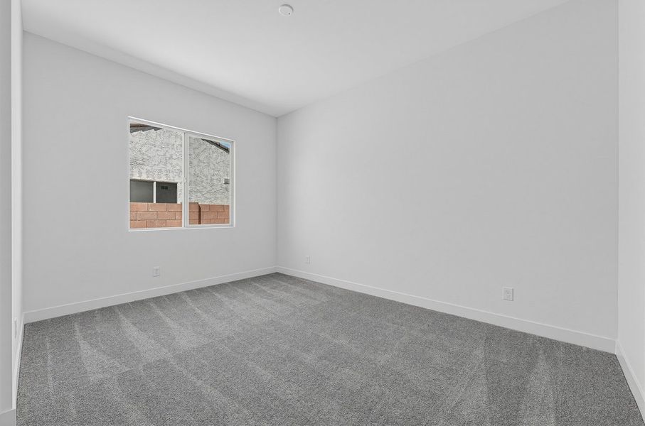 Spacious, unfurnished interior of a new home in Combs Ranch, San Tan Valley (Image 18).