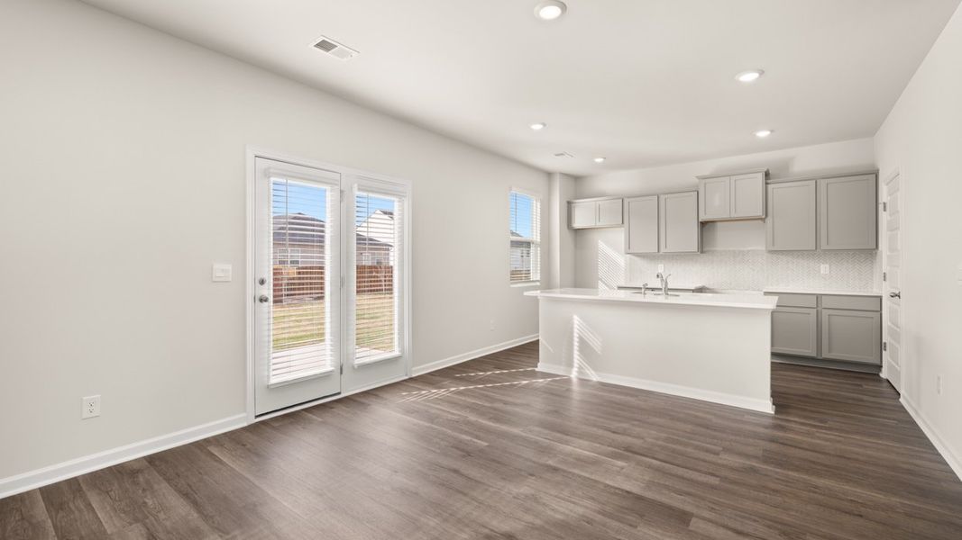 Representative unfurnished interior of a home built from the Penwell by D.R. Horton in Locust Grove Station - Cedar Ridge, Locust Grove (Image 16).