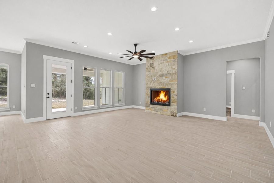 Spacious, unfurnished interior of a new home in , Plantersville (Image 26).