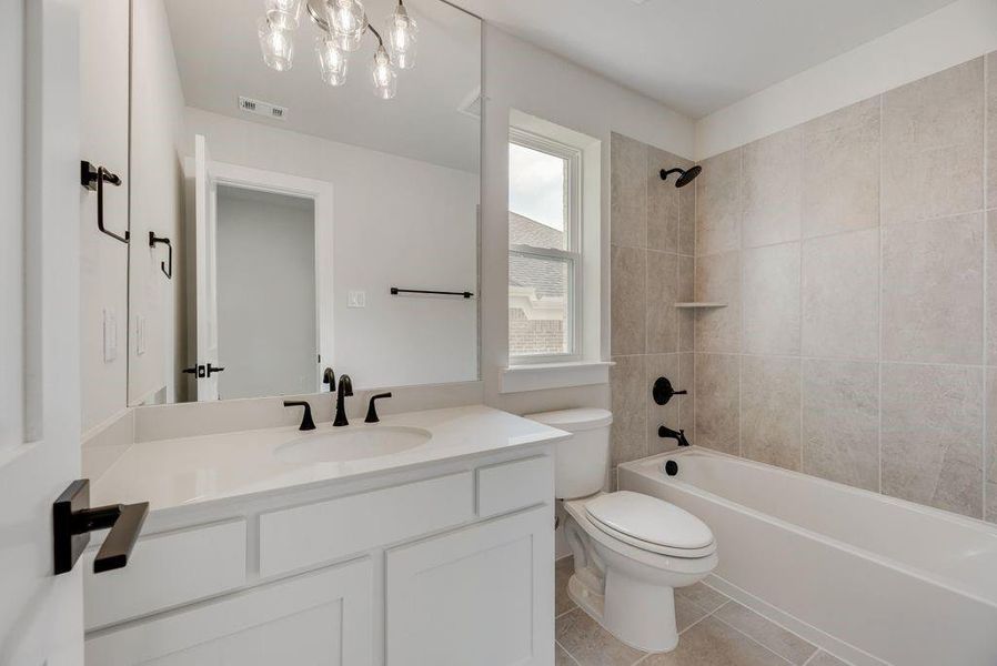 Furnished interior view inside a new home in Lake Forest, McKinney (Image 4). Furnished interior view inside a new home in Lake Forest, McKinney (Image 4).