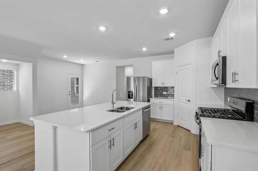 Furnished interior view inside a new home in Oak Ridge Park, Corinth (Image 17).