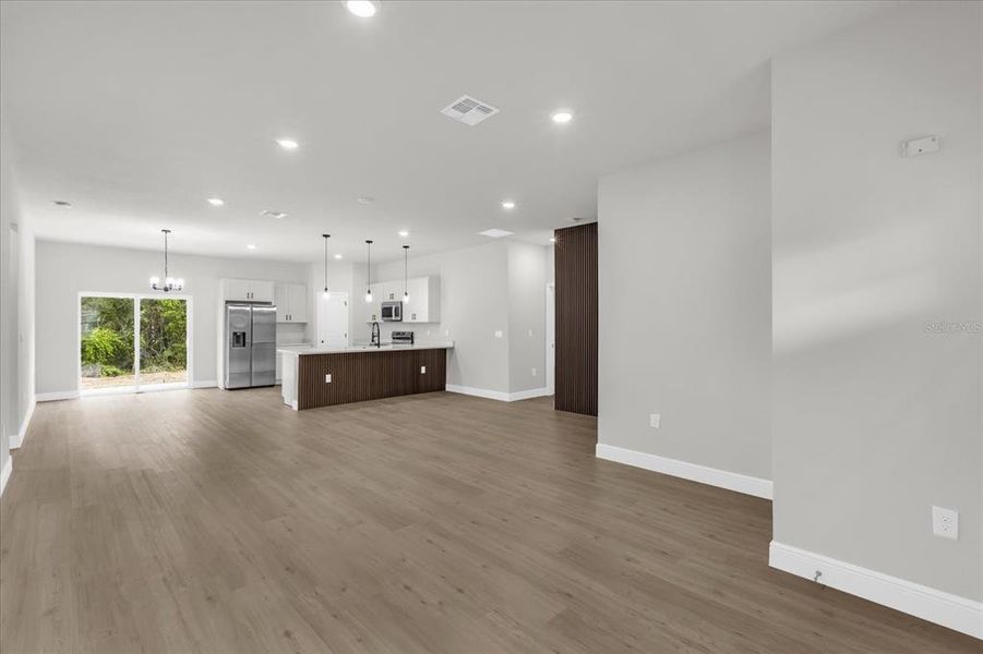 Spacious, unfurnished interior of a new home in , Ocala (Image 15).
