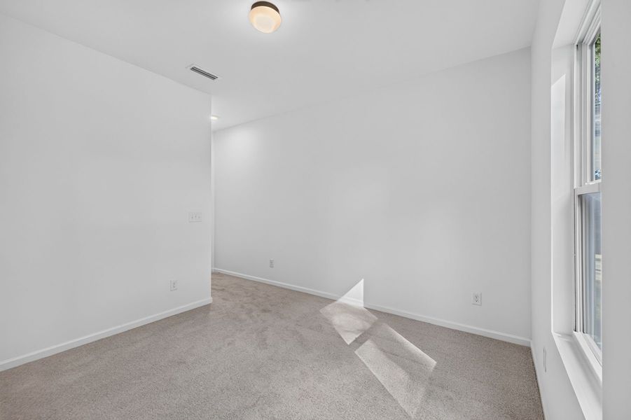 Spacious, unfurnished interior of a new home in Heritage Hall, Statesville (Image 20).