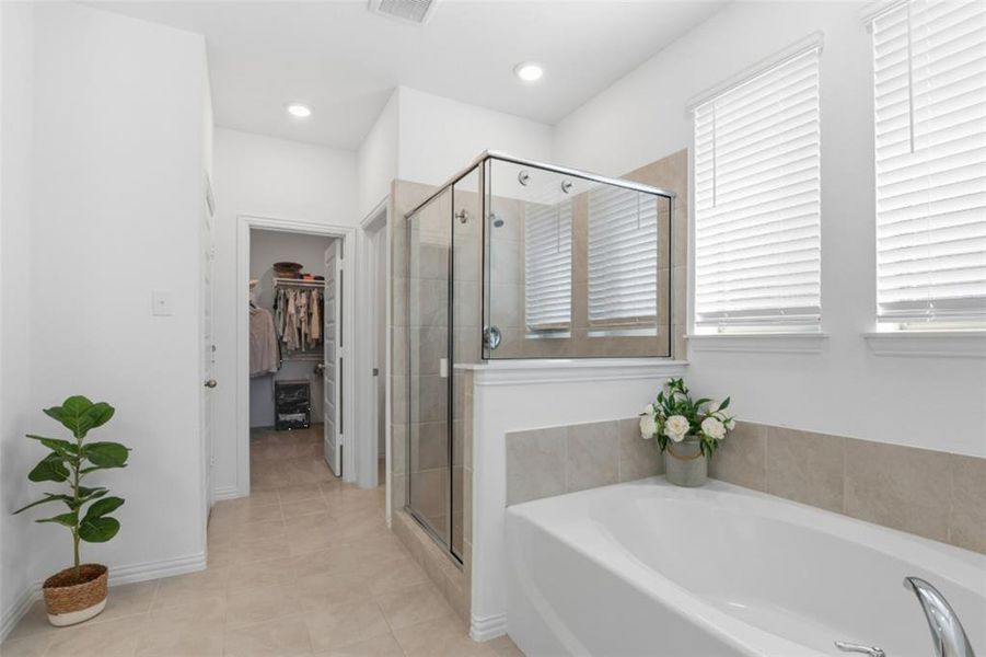 Furnished interior view inside a new home in Whitewing Trails, Princeton (Image 10).