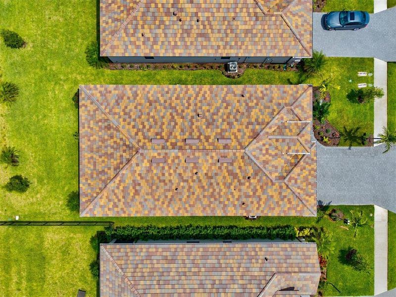 Exterior details and patio area of a home in , Bradenton (Image 26).