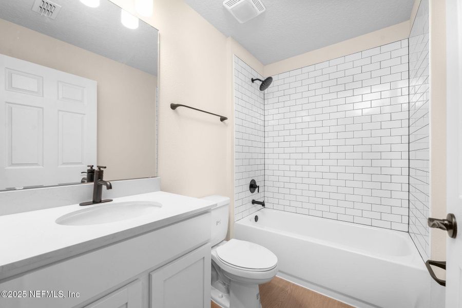 Furnished interior view inside a new home in , Green Cove Springs (Image 5).