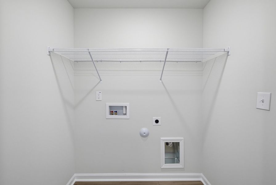 Spacious, unfurnished interior of a new home in Sweetbrier, Durham (Image 24).
