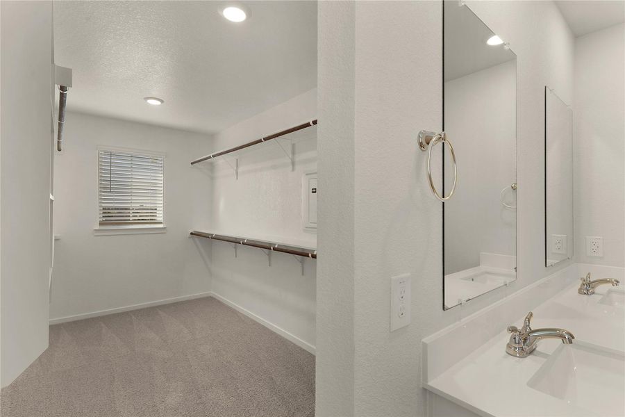 REPRESENTATIVE OF FLOOR PLAN ONLY REPRESENTATIVE OF FLOOR PLAN ONLY