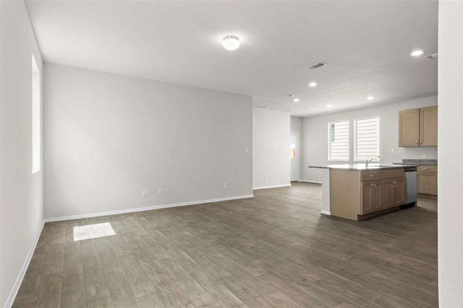 Spacious, unfurnished interior of a new home in Edgebrooke, Pflugerville (Image 25). Spacious, unfurnished interior of a new home in Edgebrooke, Pflugerville (Image 25).