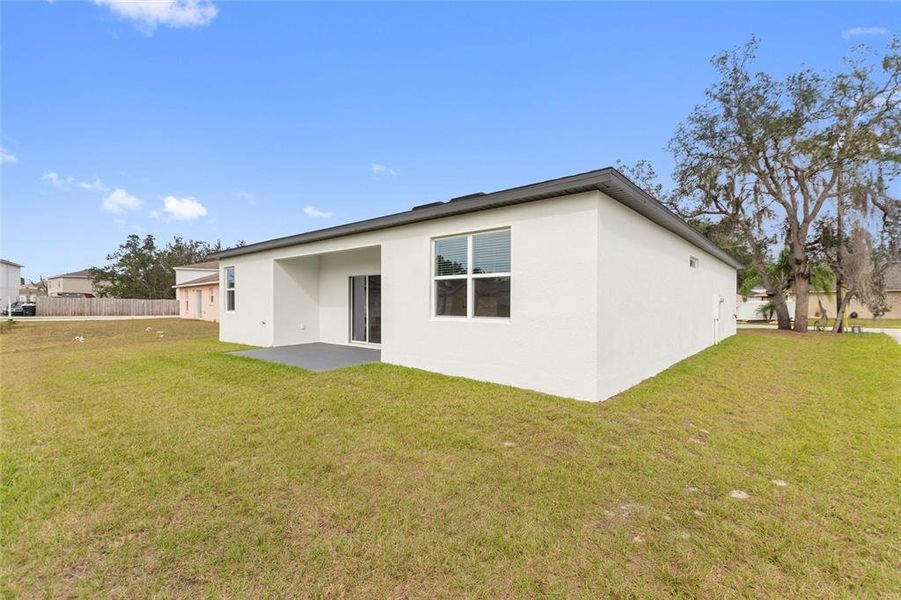 Exterior details and patio area of a home in , Kissimmee (Image 24).