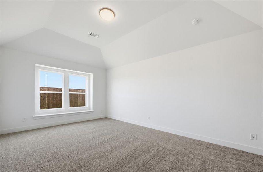 Spacious, unfurnished interior of a new home in Heritage Ranch: 50ft. lots, Sherman (Image 16). Spacious, unfurnished interior of a new home in Heritage Ranch: 50ft. lots, Sherman (Image 16).