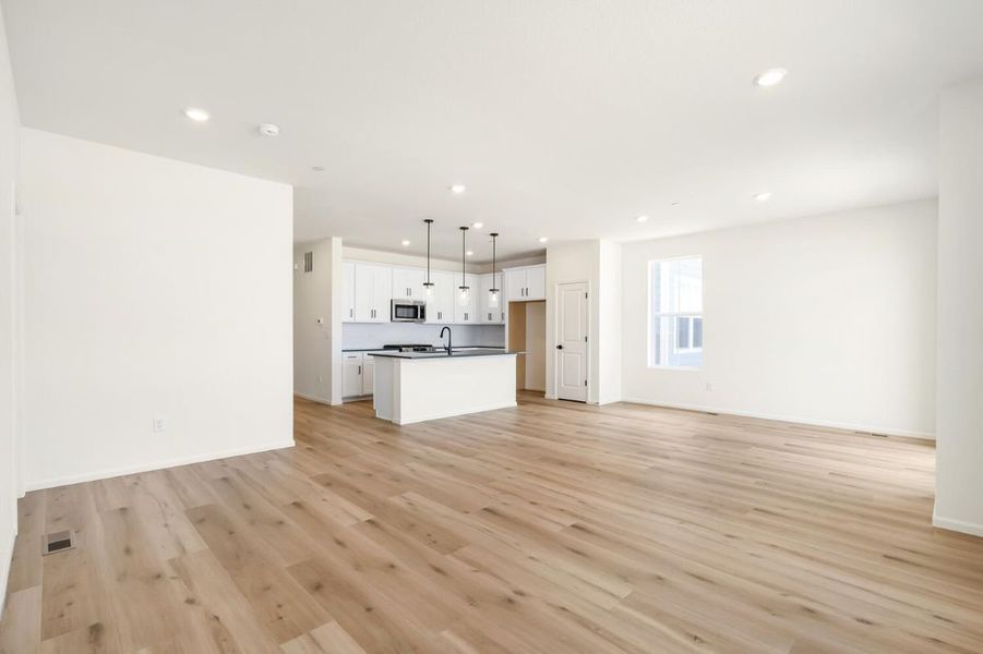 Spacious, unfurnished interior of a new home in The Nest Reserve at Canyon Creek, Erie (Image 6). Spacious, unfurnished interior of a new home in The Nest Reserve at Canyon Creek, Erie (Image 6).