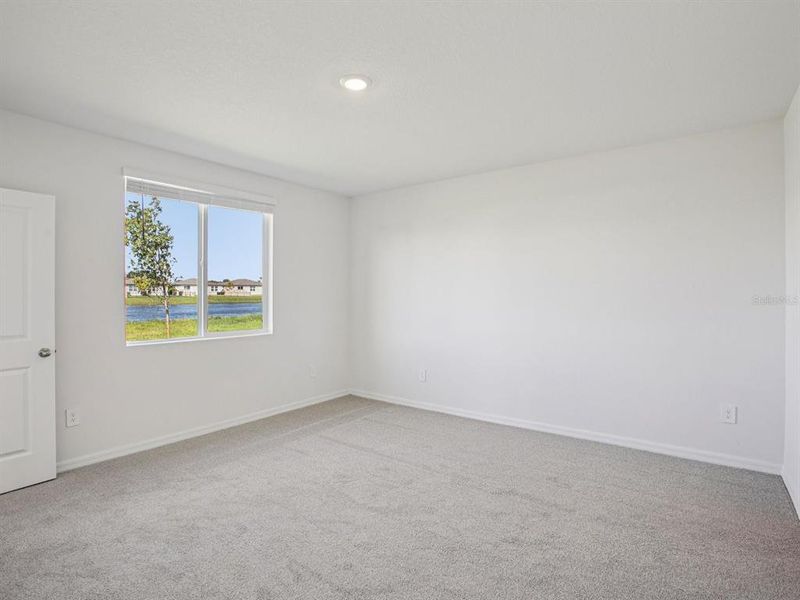 Spacious, unfurnished interior of a new home in Leyland Preserve - Classic Series, Brooksville (Image 22).