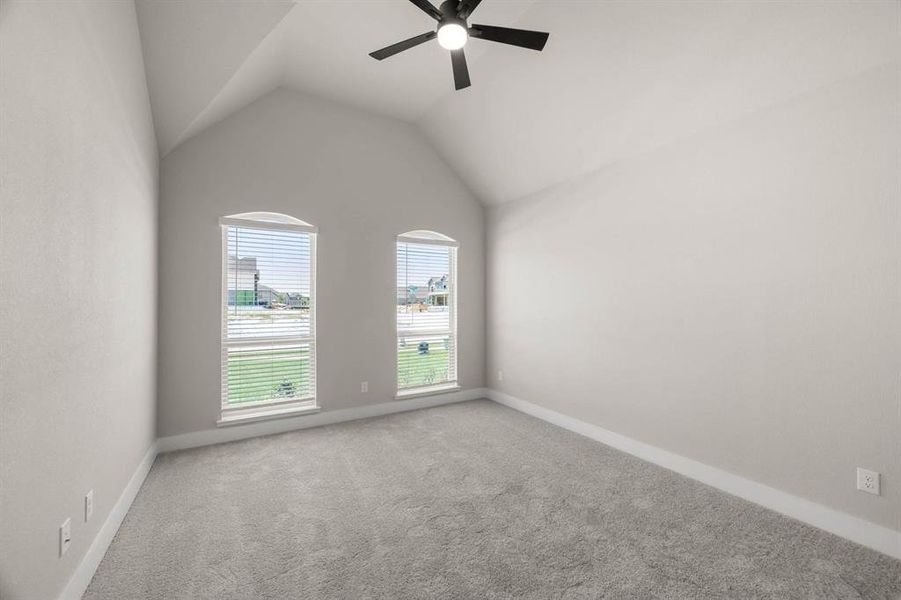 Spacious, unfurnished interior of a new home in Bear Creek, Cedar Hill (Image 19).