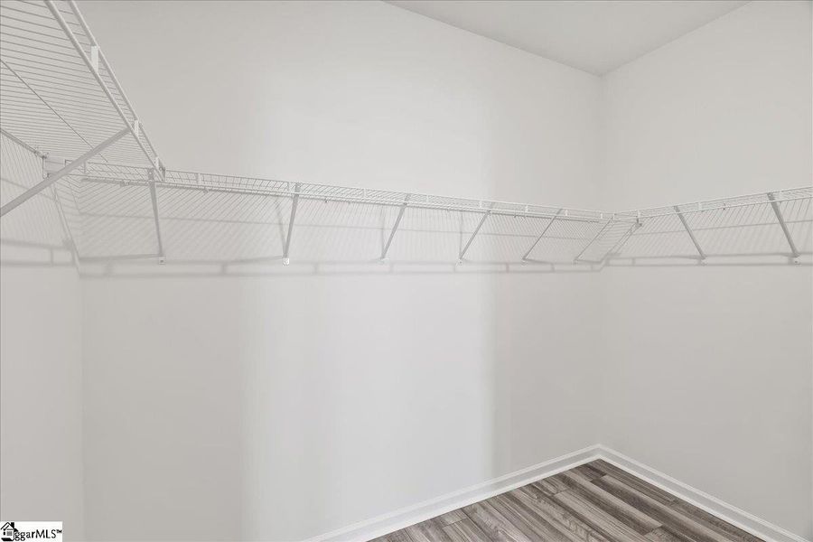 Spacious, unfurnished interior of a new home in Hazelwood, Boiling Springs (Image 18).