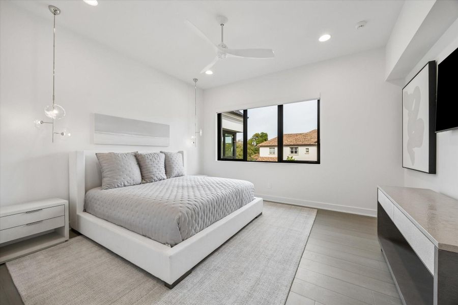 Bedroom 5 with private ensuite bathroom Bedroom 5 with private ensuite bathroom