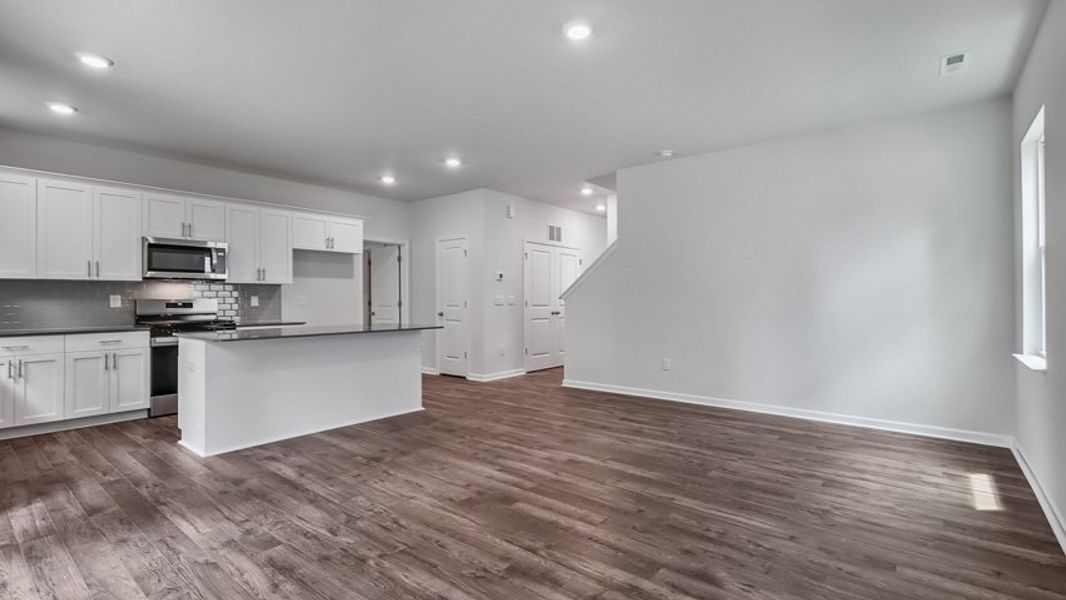 Spacious, unfurnished interior of a new home in The Estates at Edinborough, Gibsonville (Image 17).