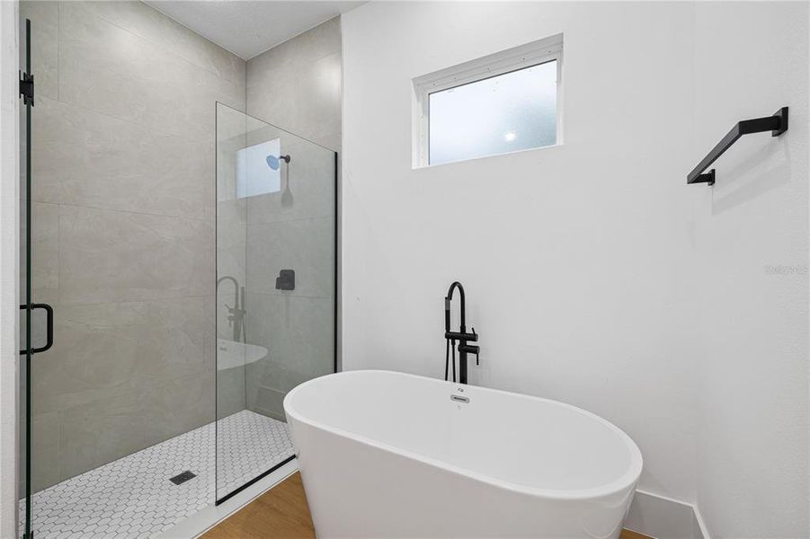 Furnished interior view inside a new home in , Ocala (Image 12).