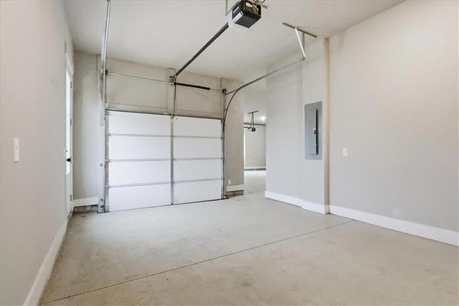 Spacious, unfurnished interior of a new home in Old Town Estates, Dacula (Image 54).