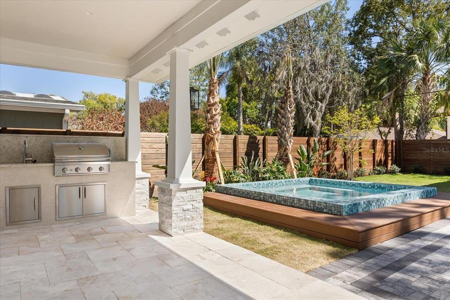 Exterior details and patio area of a home in , Orlando (Image 24).