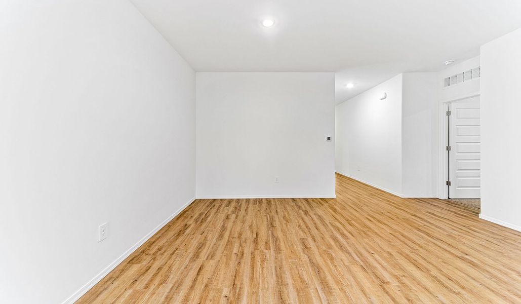 Spacious, unfurnished interior of a new home in Saguaro Bloom, Marana (Image 14). Spacious, unfurnished interior of a new home in Saguaro Bloom, Marana (Image 14).