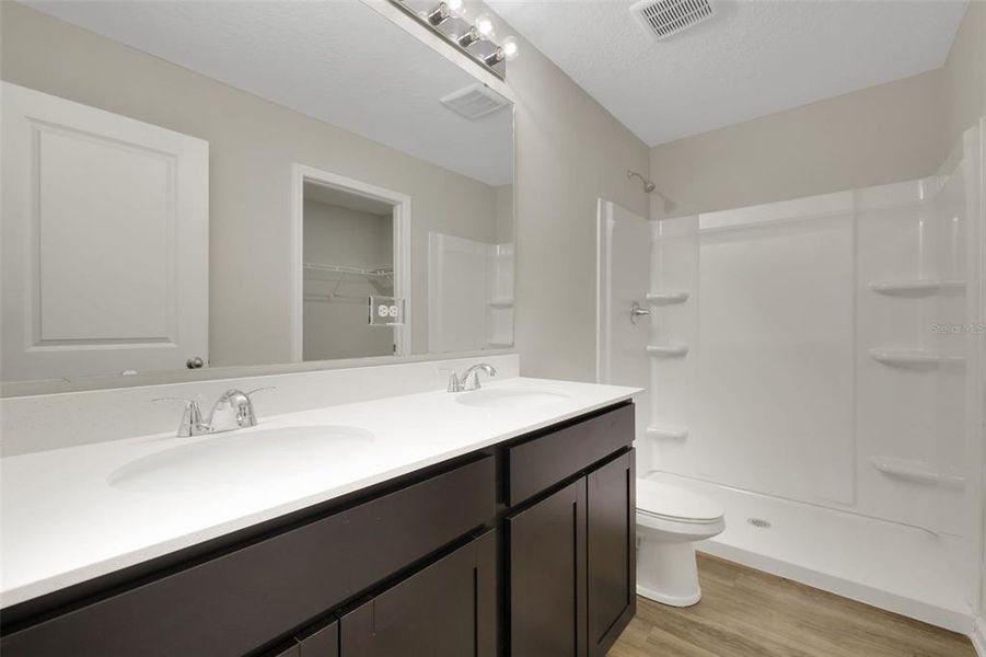 Furnished interior view inside a new home in Cary Landing, Jacksonville (Image 8). Furnished interior view inside a new home in Cary Landing, Jacksonville (Image 8).