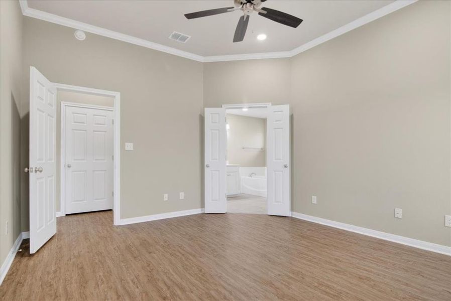 Spacious, unfurnished interior of a new home in , Waco (Image 21).