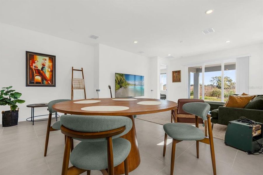 Community amenities in Tohoqua Reserve, Kissimmee (Image 38).