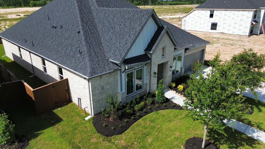 3384SQFT with no shared rear neighbor fence 3384SQFT with no shared rear neighbor fence