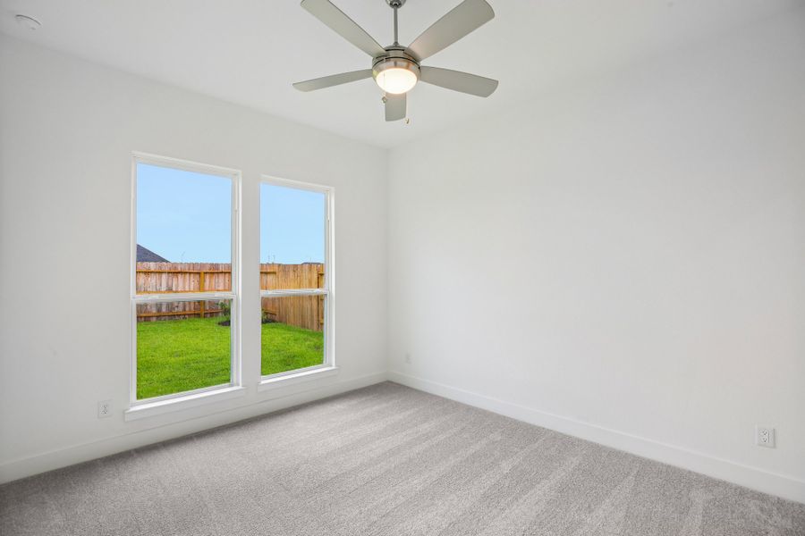 Spacious, unfurnished interior of a new home in Winfrey Estates, Tomball (Image 4).